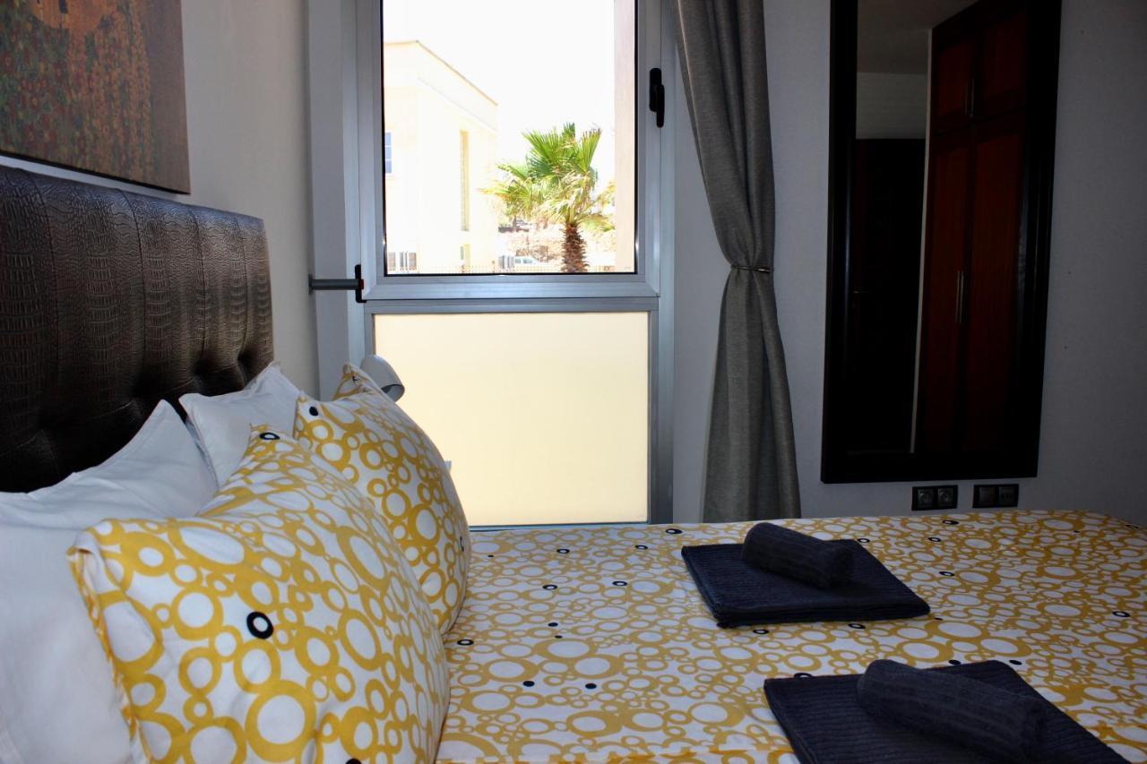 2Bdr Ocean View Apartment ポリス・デ・アボナ エクステリア 写真